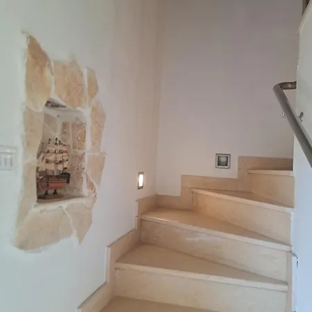 Διαμέρισμα Antea Τρογκίρ