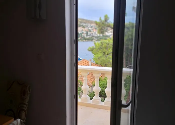شقة Antea تروغير